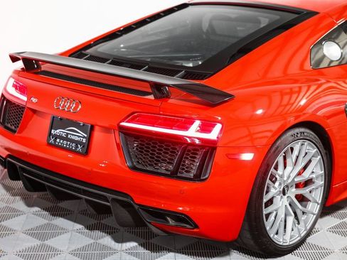 Used 2017 Audi R8 V10 plus image 7