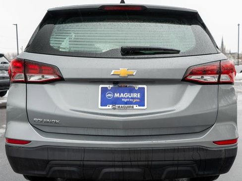 Used 2023 Chevrolet Equinox LS image 7