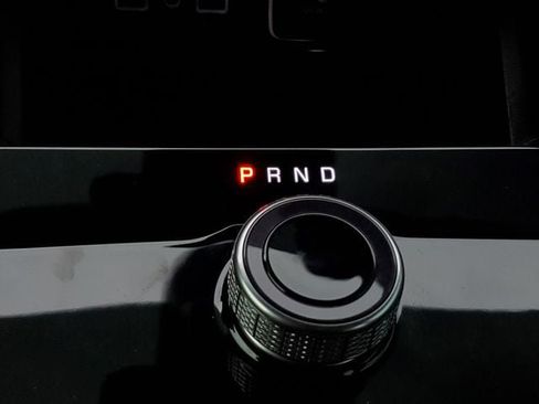 Certified 2025 Jeep Grand Cherokee Limited w/ Luxury Tech Group II RWD image 34