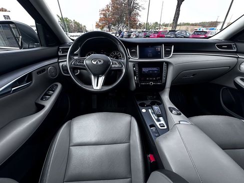 Used 2023 INFINITI QX50 Luxe w/ Accent Package image 2