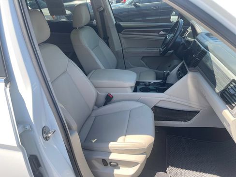Used 2021 Volkswagen Atlas SEL w/ Atlas Adventure Package AWD/4WD image 21