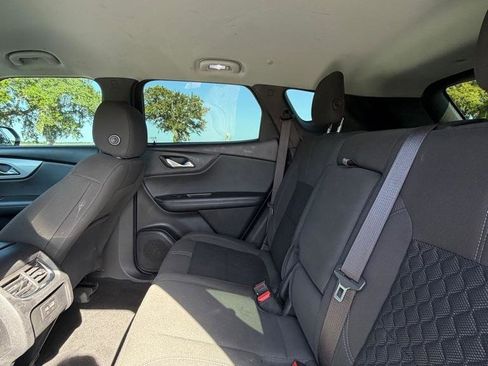 Used 2020 Chevrolet Blazer LT FWD image 12