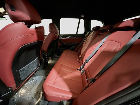 Used 2024 BMW X3 M40i w/ Parking Assistance Package image 19