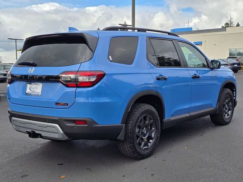 New 2025 Honda Pilot TrailSport image 25
