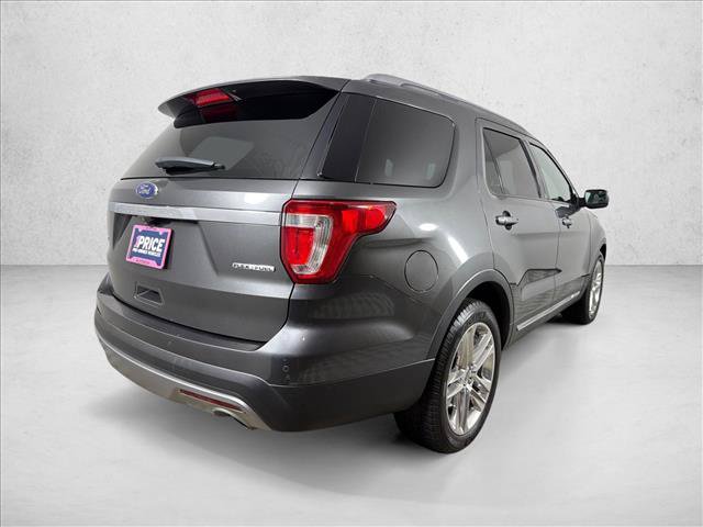 Used 2016 Ford Explorer XLT w/ Equipment Group 202A FWD image 4