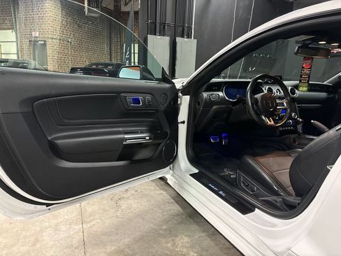 Used 2019 Ford Mustang GT Premium w/ GT Performance Package RWD image 40