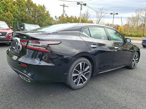 Used 2022 Nissan Maxima SV w/ Floor Mat Group image 6