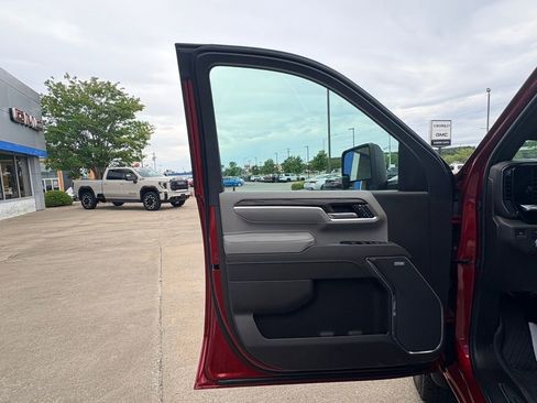 New 2026 GMC Sierra 2500 SLT w/ SLT Convenience Package AWD/4WD image 16