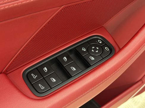 Used 2022 Porsche Panamera GTS AWD/4WD image 24