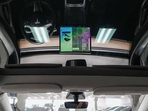 Used 2021 Tesla Model Y Long Range image 18