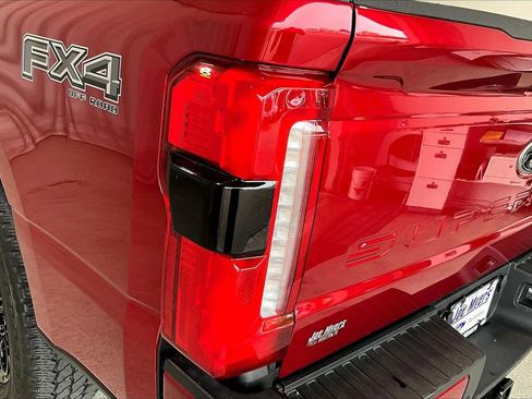 Certified 2025 Ford F250 Lariat w/ Black Appearance Package AWD/4WD image 29