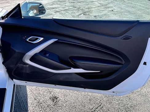 Used 2023 Chevrolet Camaro LT image 21