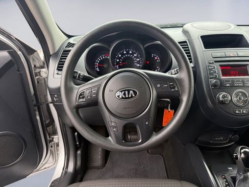 Used 2013 Kia Soul Base image 13
