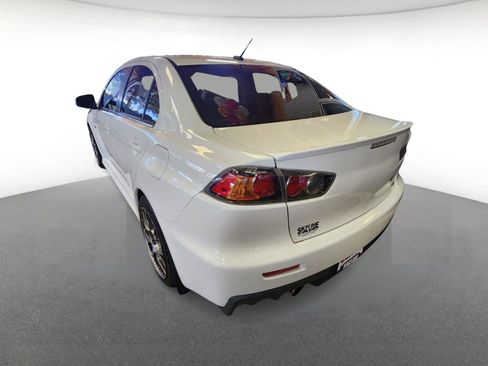 Used 2015 Mitsubishi Lancer Evolution MR image 4