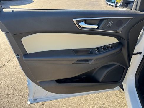 Certified 2023 Ford Edge SEL w/ Convenience Package image 30