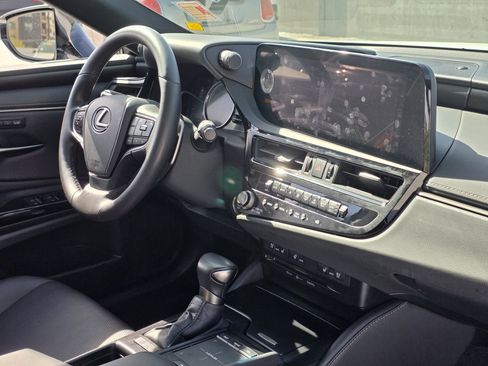 Used 2022 Lexus ES 350 w/ Premium Package image 26