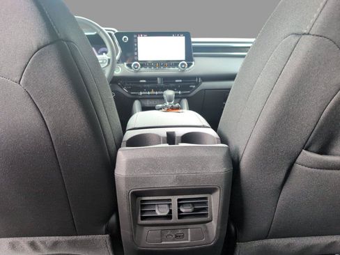New 2026 GMC Canyon Elevation w/ Convenience Package RWD image 34