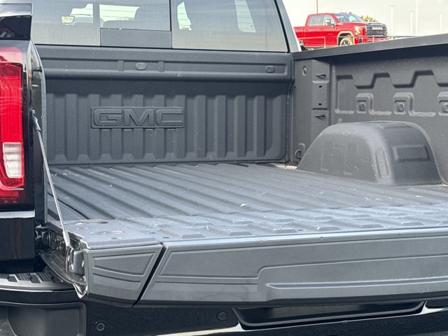 Used 2026 GMC Sierra 1500 AT4 w/ AT4 Premium Package AWD/4WD image 11