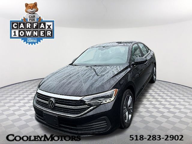 Used 2024 Volkswagen Jetta SE FWD image 1