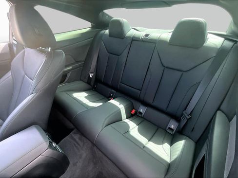 Used 2021 BMW 430i Coupe w/ M Sport Package RWD image 17