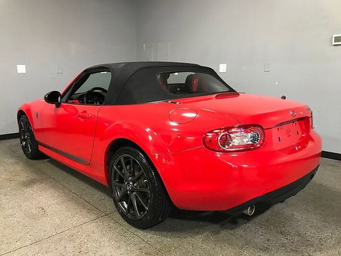 Used 2014 MAZDA MX-5 Miata Club image 10