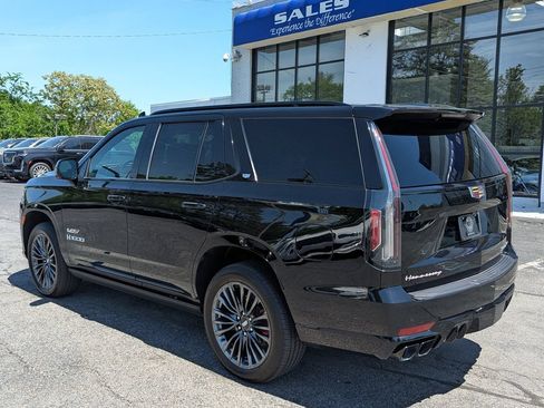 Used 2023 Cadillac Escalade V AWD/4WD image 10