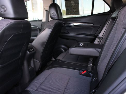 Used 2022 Buick Envision Preferred FWD image 17
