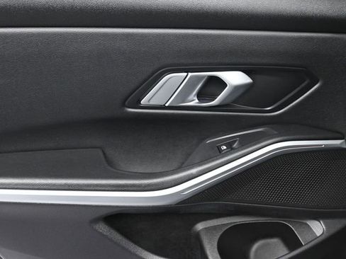Used 2022 BMW 330i xDrive Sedan image 16