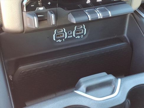 Used 2022 RAM 1500 Big Horn AWD/4WD image 31