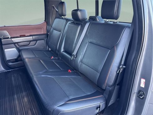 Used 2022 Ford F150 Lariat image 11