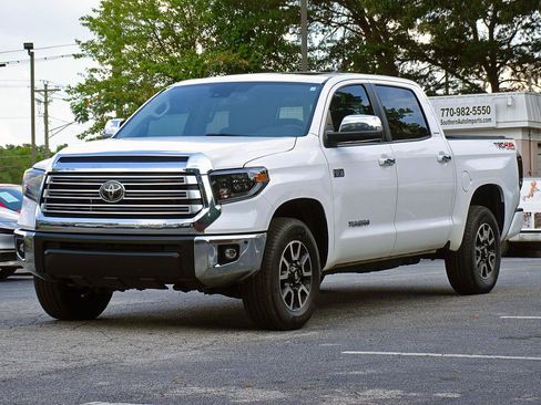 Used 2020 Toyota Tundra Limited w/ Limited Premium Package AWD/4WD image 7