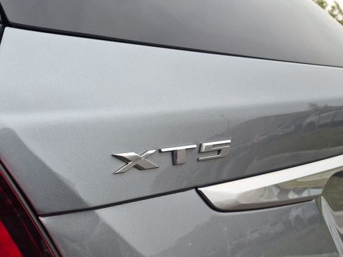 Used 2024 Cadillac XT5 Premium Luxury w/ LPO, Floor Liner Package AWD/4WD image 12