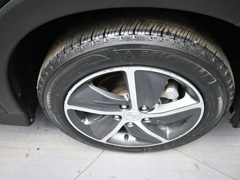 Used 2021 Honda HR-V EX image 13