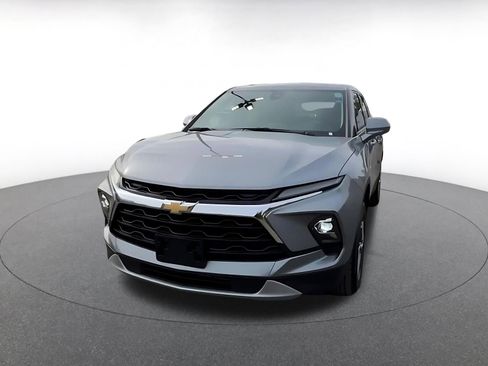 Used 2025 Chevrolet Blazer LT FWD image 7
