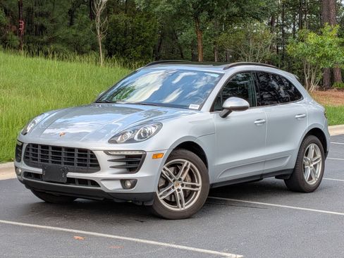 Used 2018 Porsche Macan S AWD/4WD image 1