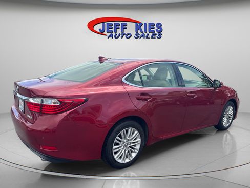 Used 2015 Lexus ES 350 w/ Luxury Package FWD image 6