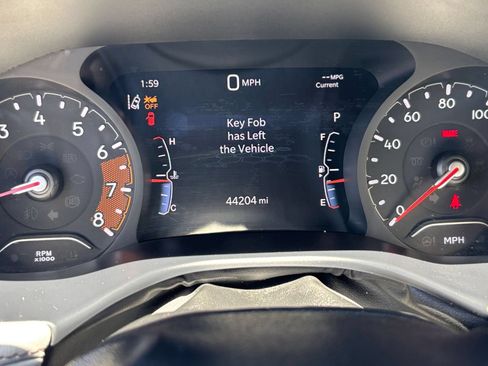 Used 2025 Jeep Compass Limited AWD/4WD image 41