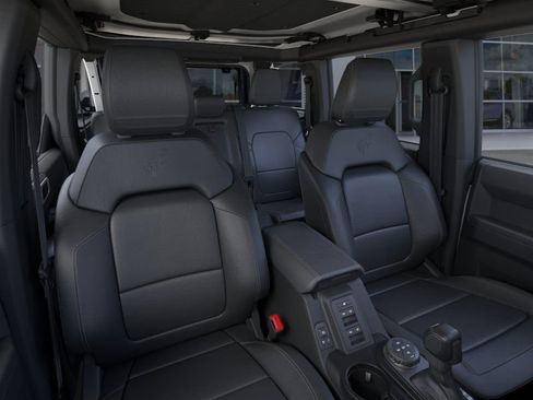 New 2025 Ford Bronco Badlands w/ Sasquatch Package image 10