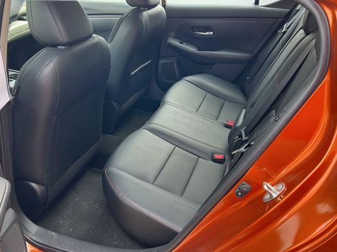 Used 2024 Nissan Sentra SR w/ SR Premium Package FWD image 6