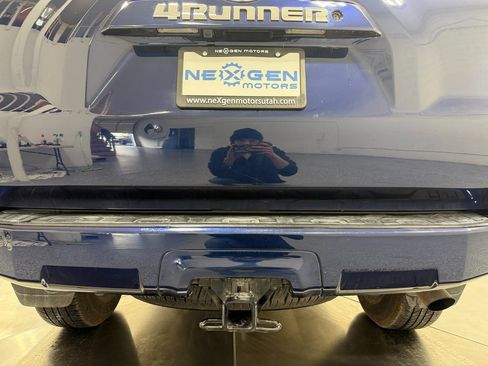 Used 2019 Toyota 4Runner SR5 Premium image 49