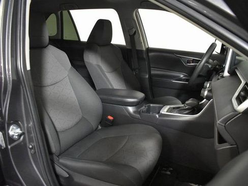 Used 2023 Toyota RAV4 XLE image 32