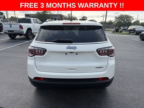 Used 2019 Jeep Compass Latitude w/ Popular Equipment Group FWD image 28