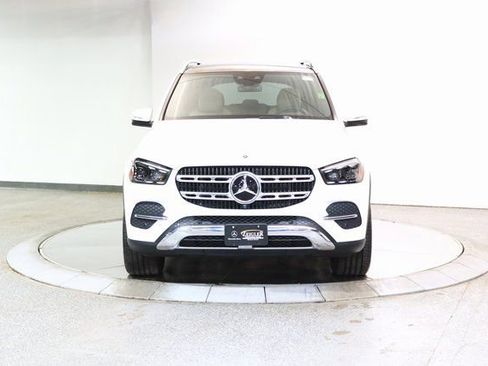 Used 2024 Mercedes-Benz GLE 450e 4MATIC w/ Driver Assistance Package image 10