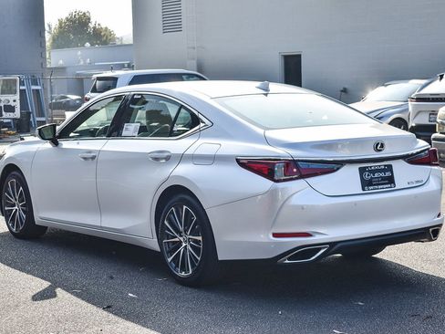 New 2025 Lexus ES 350 w/ Premium Package image 4