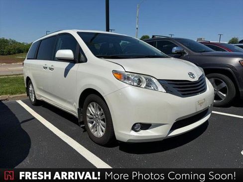 Certified 2017 Toyota Sienna XLE w/ XLE Navigation Package FWD image 1