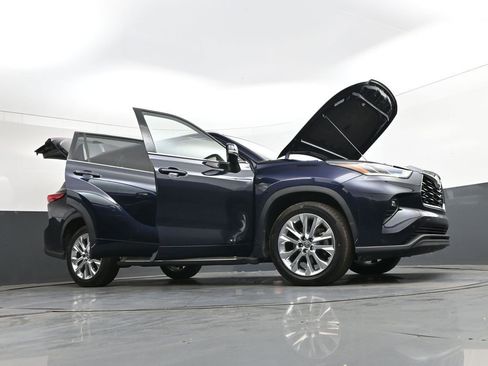 Used 2023 Toyota Highlander Limited FWD image 53