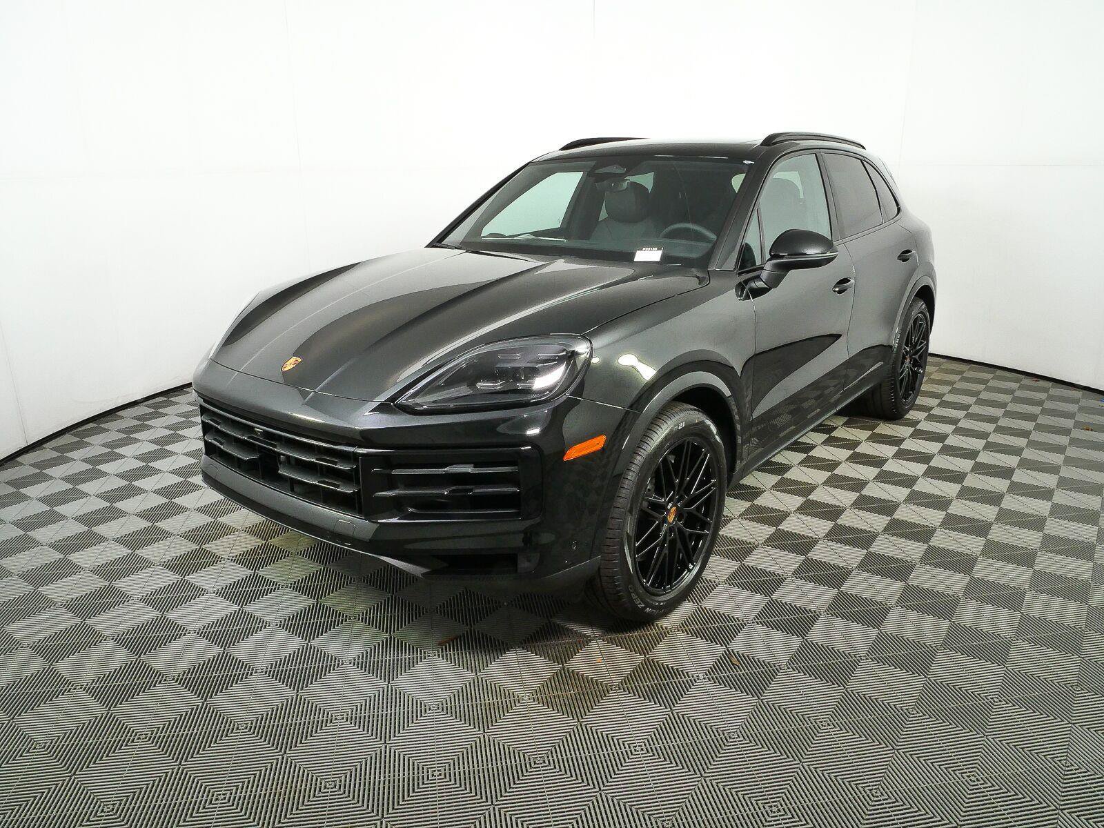 New 2026 Porsche Cayenne AWD/4WD image 1