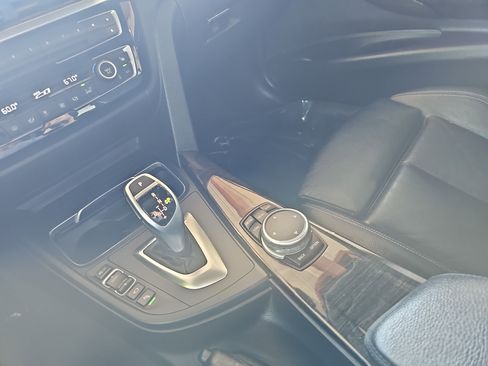 Used 2017 BMW 340i Sedan RWD image 25