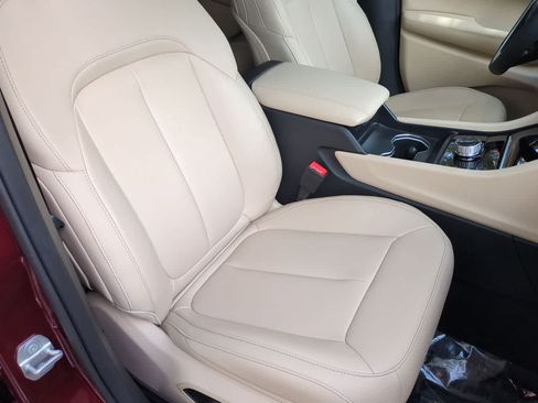 Used 2025 Jeep Grand Cherokee Limited RWD image 22