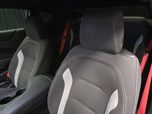 Used 2020 Chevrolet Camaro SS RWD image 18